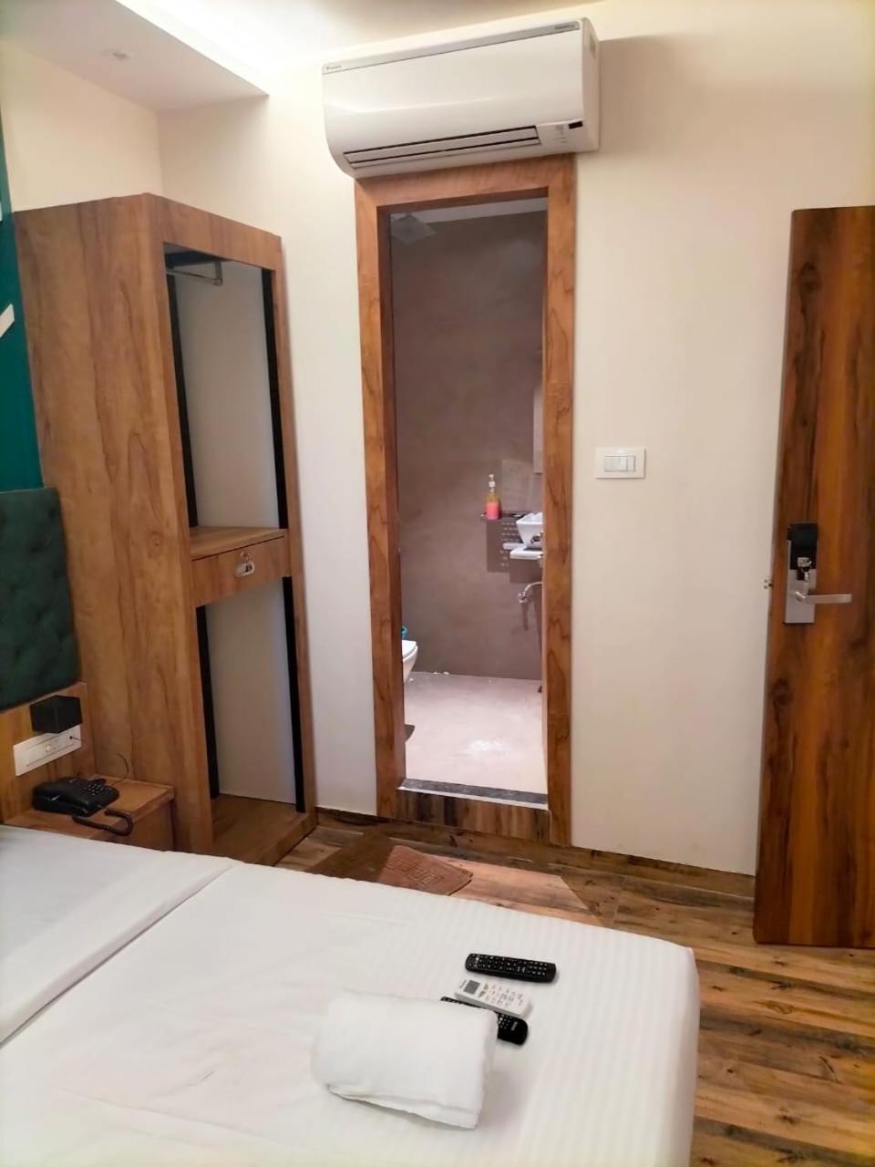 Prince Hotel Bombaj Zewnętrze zdjęcie
